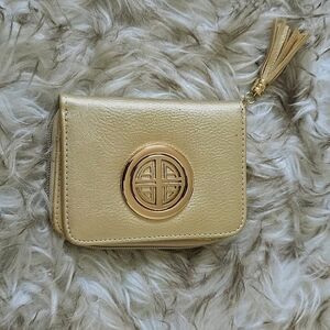 Women's Gold Tone Fashion Purse 🌴